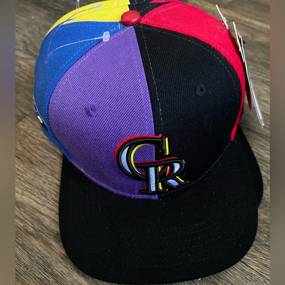 BNWT Colorado Rockies Multi-Colored SnapBack Hat